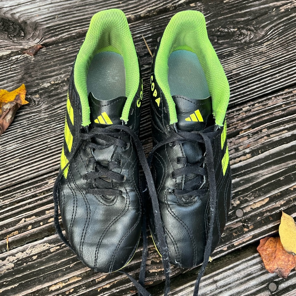 Adidas COPA soccer cleats. Size 3.5